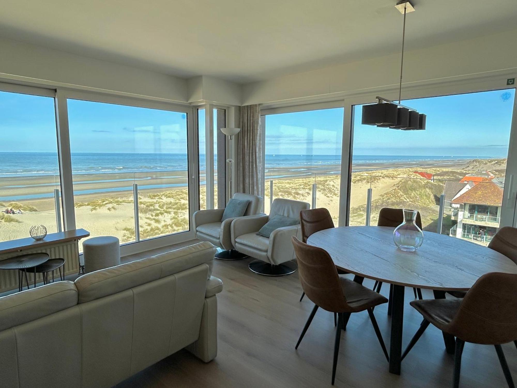 Koksijde Zeedijk Res Manh Apartment ภายนอก รูปภาพ